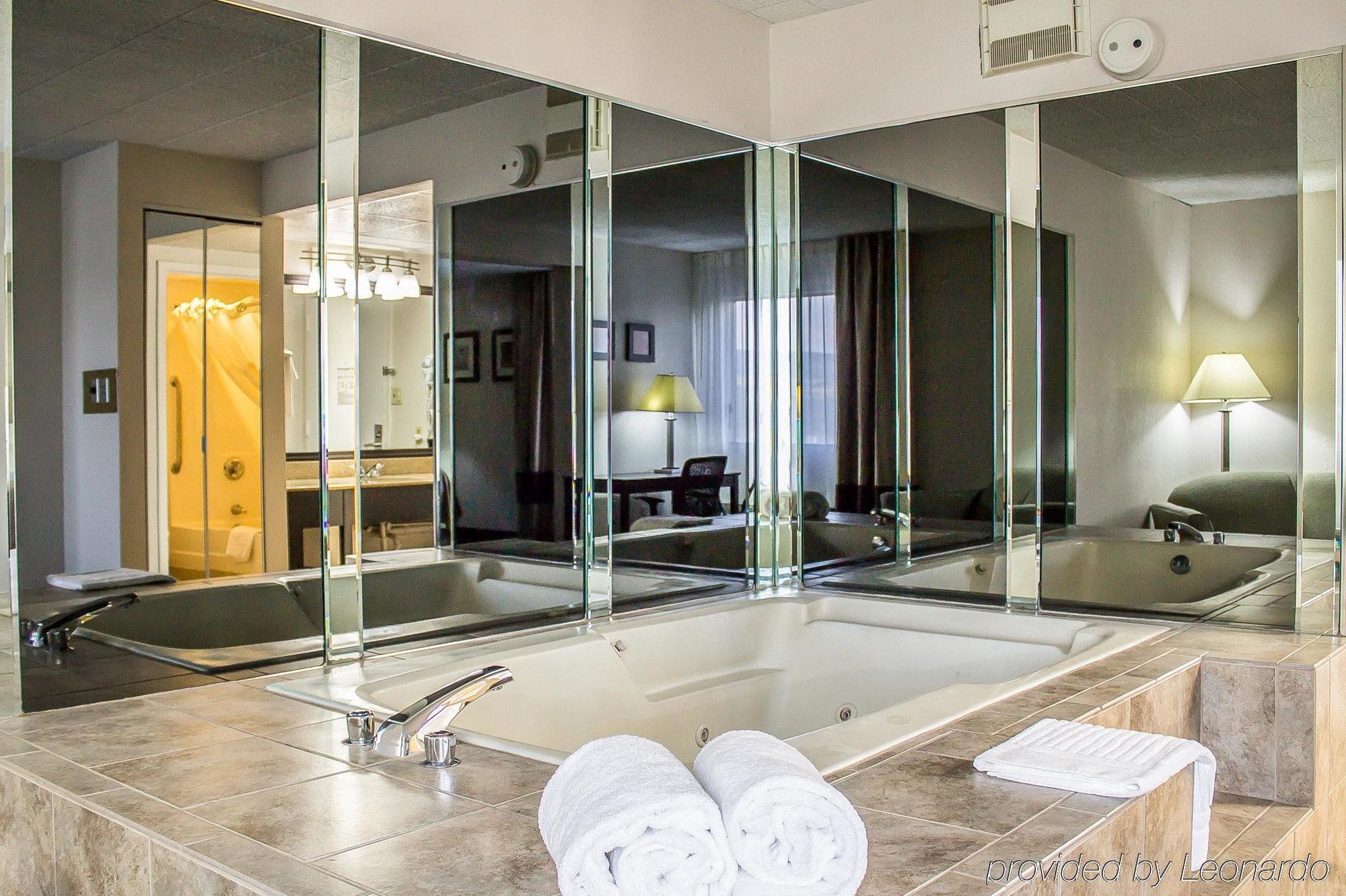 Hotel Express - Scranton Airport By Ihg Pittston